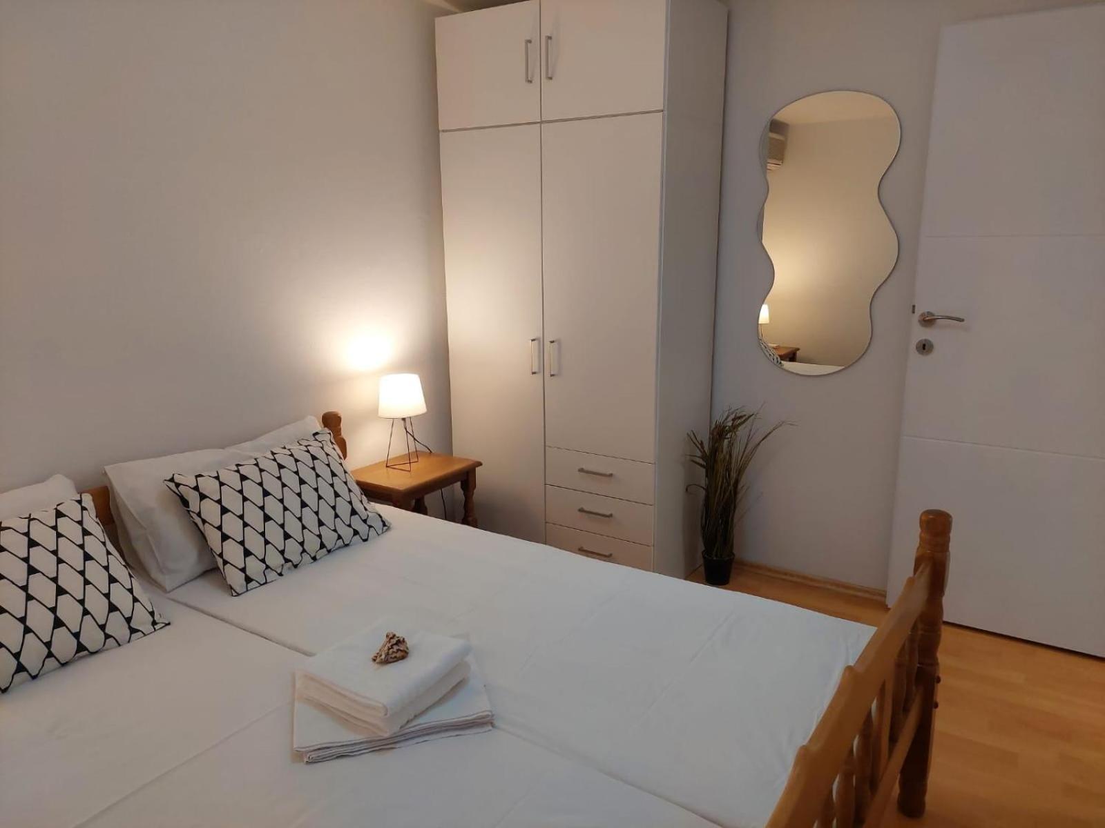 Apartman Luka Klenovica Exterior photo
